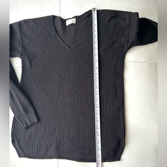 ARITZIA Wolter Sweater black size s - Picture 4 of 9